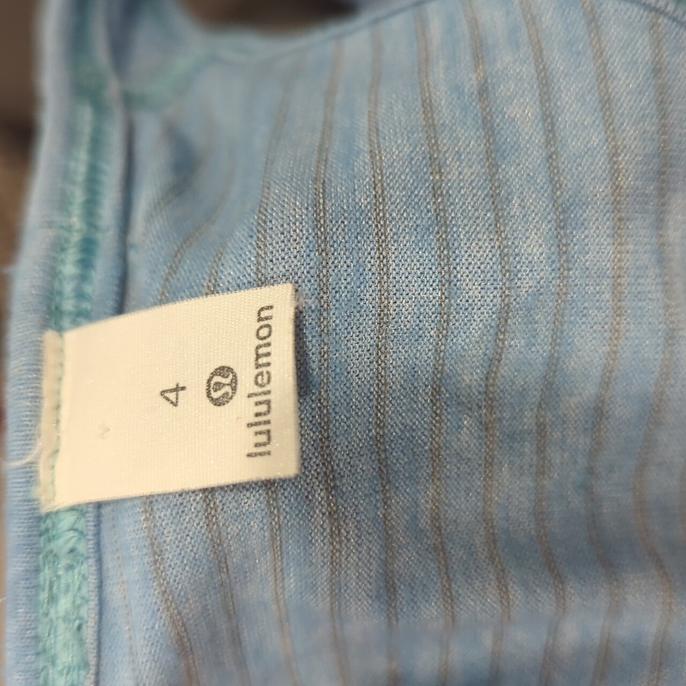 Lululemon Essential Tank Heathered Persian Blue - Picture 5 of 7